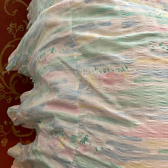 SEERSUCKER RUFFLED COTTON 2 MATCHING BEDSPREADS FLORAL GARDEN & SOFT PASTELS - Picture 16 of 16